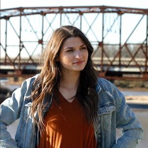 Meet your Posher, Jeasica